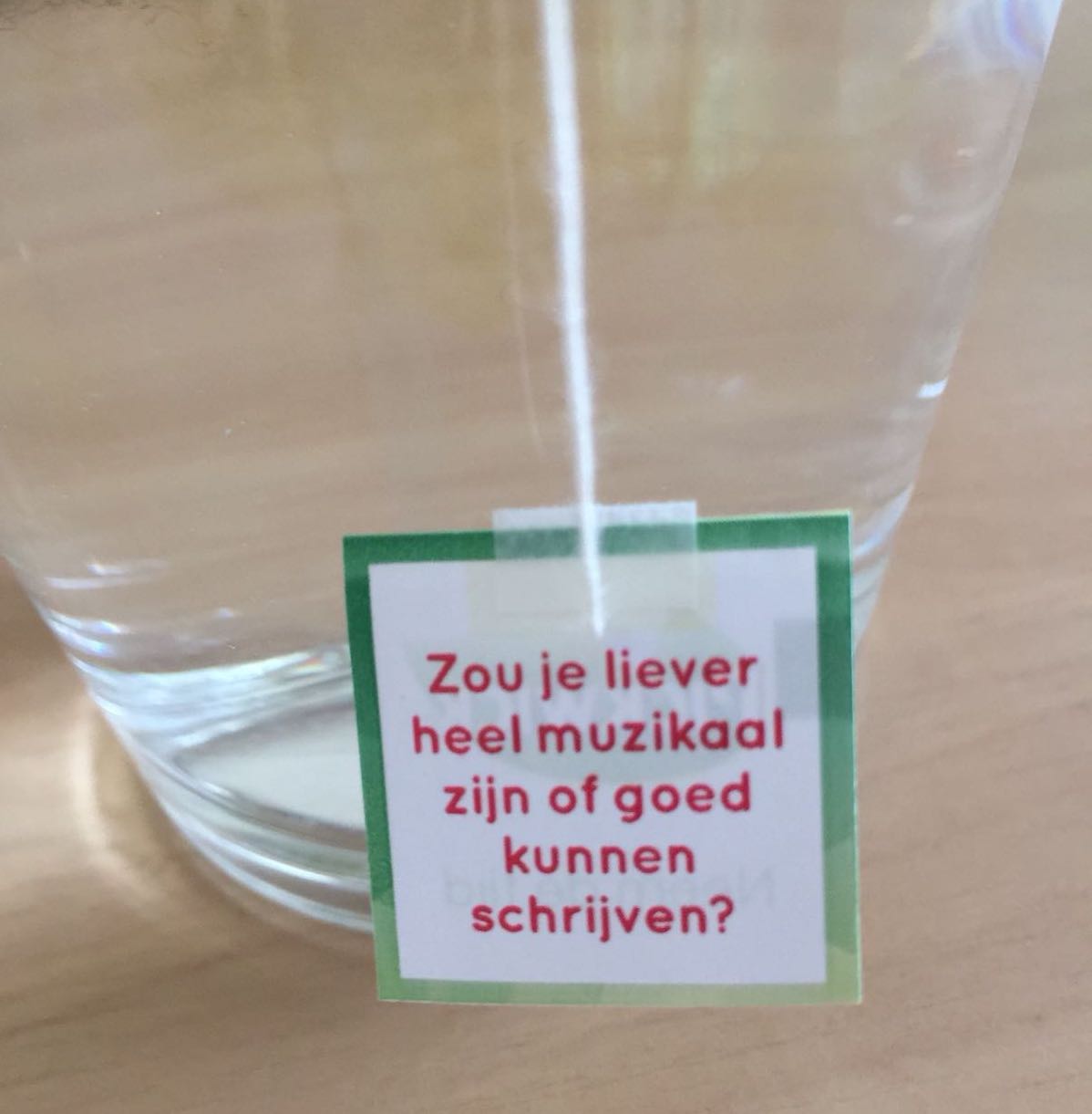 Tea Time #15: Muzikaal of goed kunnen schrijven?