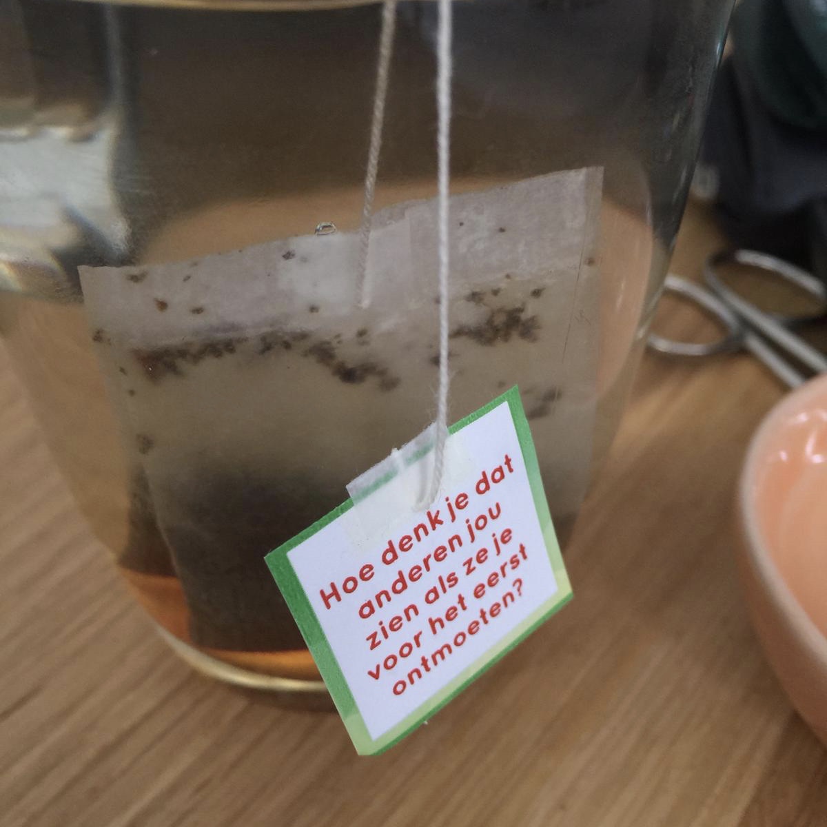 Tea time #25: hoe zouden anderen jou zien bij de eerste ontmoeting?